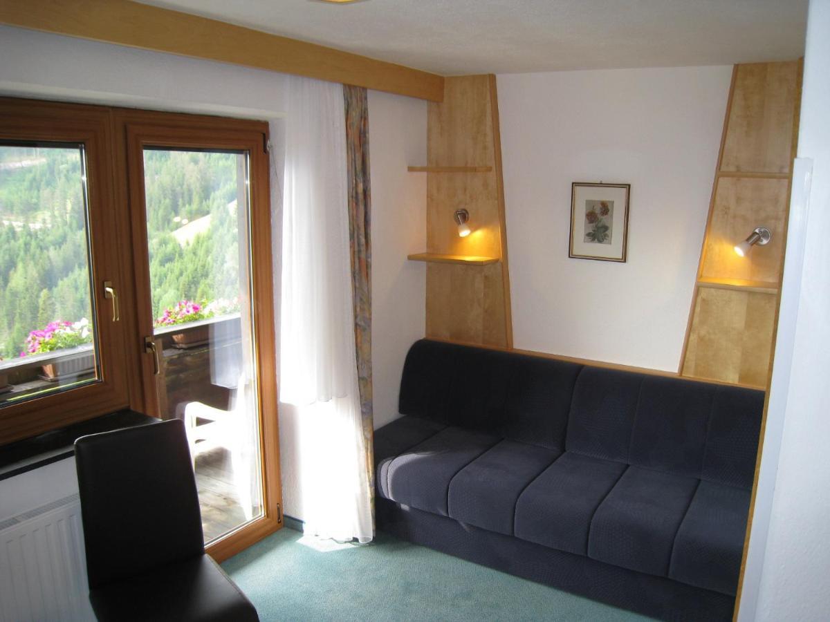 Laerchenhof Serfaus Oda fotoğraf